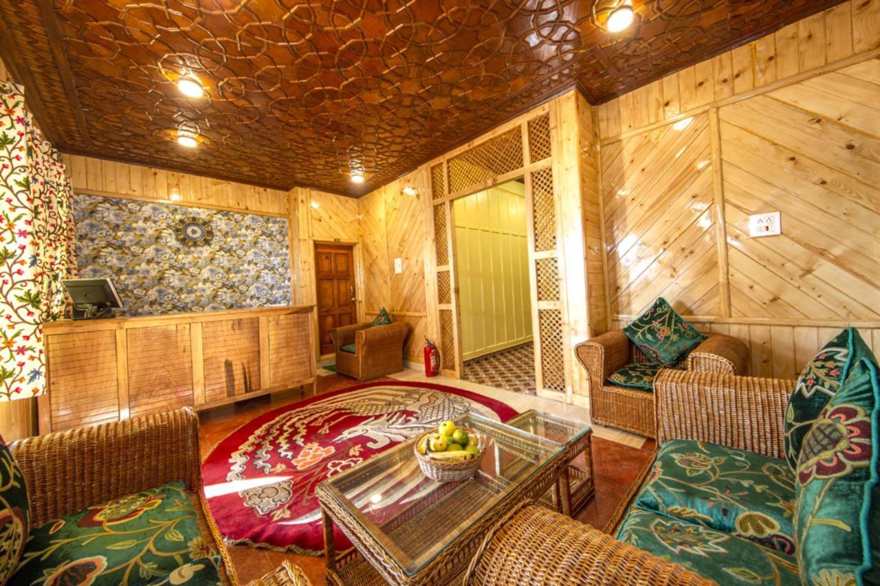 Gulmarg Ski Hill Resort Exterior foto